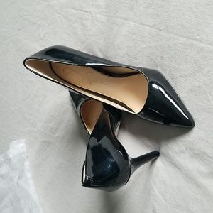 LAST CHANCE Black shiney 4" stiletto heels